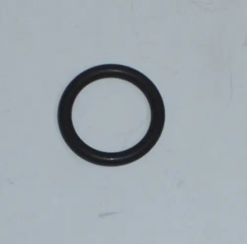 Schwarzer O-Ring im Innenlängsschnitt, gefertigt aus NBR-Material, für Anwendungen von Daikin.